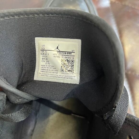 Nike Air Jordan 1 Mid Triple Black Basketball Sneakers Shoes Men’s Size 13 - Picture 8 of 8